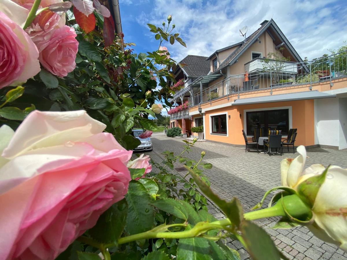 Pension Linder Seeboden Exterior foto